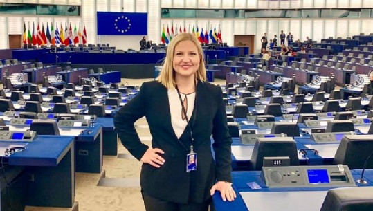 Arba Kokalari, eurodeputetja e parë shqiptare nis zyrtarisht punë në PE
