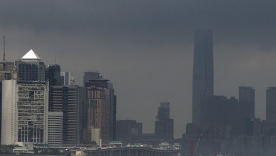 Indonezi, rreshje artificiale për të parandaluar ndotjen e ajrit