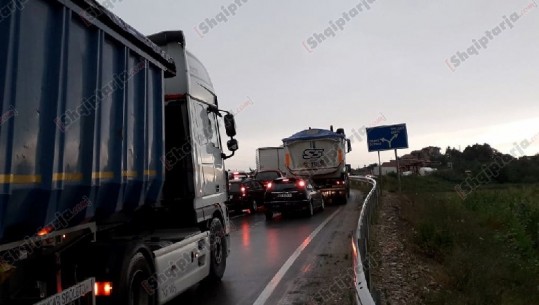 Radhë kilometrike trafiku në Fushë-Krujë, Policia Rrugore lajmëron devijimin e rrugës
