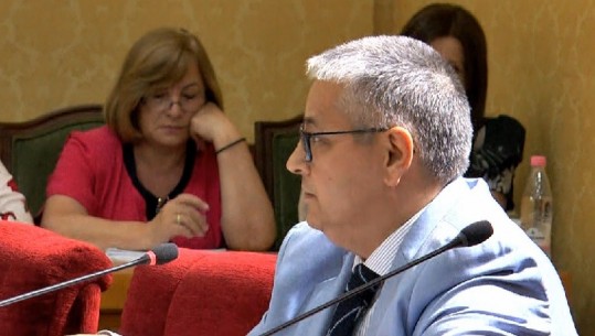 Fino: Meta nuk bëri dekret por letër presidenciale, komisioni e nis punën pa asnjë ankimim (VIDEO)