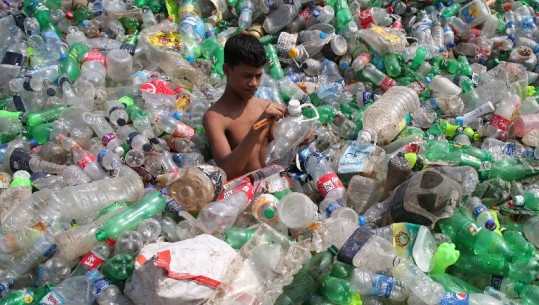 Indi, tarifë studimi në këmbim të grumbullimit të mbetjeve plastike
