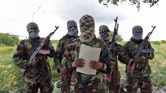 Somali, sulm vetëvrasës me bombë, 26 të vdekur, mes tyre gazetarë
