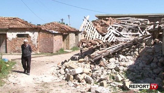 44 ditë nga tërmeti në Korçë, banorët: S'duam drekë, por shtëpi, po krimbemi pa ujë (VIDEO)