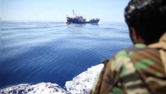 Ushtria libiane kap një anije peshkimi italiane në Gjirin e Sirte