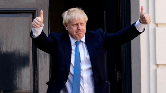 Londër, Boris Johnson spastron qeverinë, shkarkon gjysmën e ministrave (VIDEO)