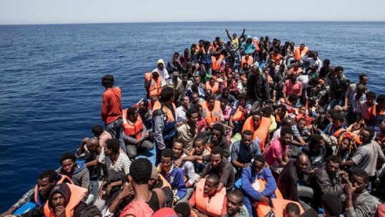 Libi, 150 viktima nga mbytja e dy anijeve me emigrantë (VIDEO)