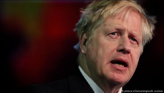 BE i tregon kufijtë Boris Johnson-it