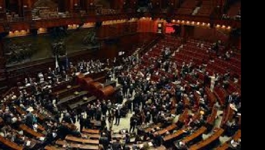 Parlamenti italian rezolutë për çeljen e negociatave me Shqipërinë