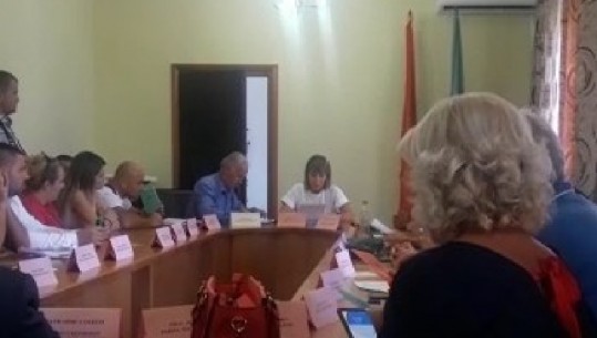 Betohet Klodian Taçe në Gramsh, konstituohet edhe këshilli bashkiak