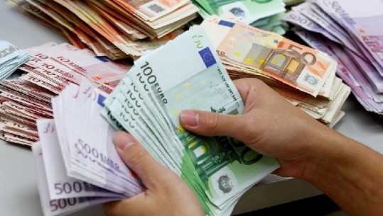 Ulet borxhi publik, raporti: Ndikoi pozitivisht zhvlerësimi i euros dhe konsolidimi fiskal