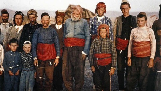 Fotot e rralla me ngjyra, si jetonin shqiptarët pas rënies së Perandorisë Osmane