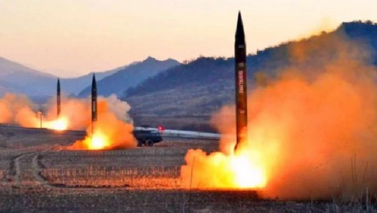 Koreja e Veriut, Kim lëshon dy raketa të tjera dhe thotë ‘jo’ për bisedime me Jugun