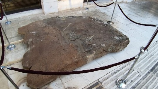 Arrihet marrëveshja! Guri prehistorik në Mirditë zhvendoset në Muzeun Kombëtar, banorët: Të brengosur, por vepruam drejtë