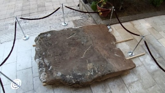 Guri prehistorik i zbuluar në Fan të Mirditës strehohet në Muzeun Kombëtar
