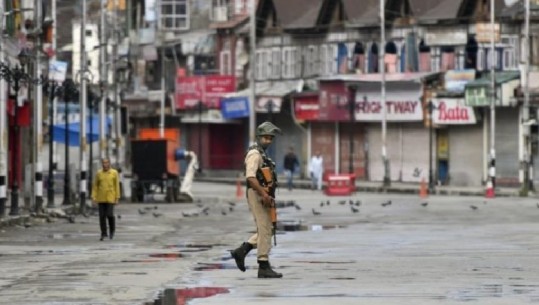 Kashmir, përplasje me armë zjarri, dy persona humbin jetën