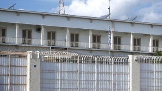 Mbipopullim e kushte të këqija të ushqimeve, Avokati i Popullit kërkon mbylljen e burgjeve në Sarandë e Burrel
