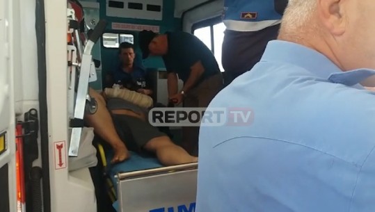 E plagosën me armën e policit në spitalin e Fierit/ Aleksandër Zhapaj transportohet drejt Tiranës (VIDEO)