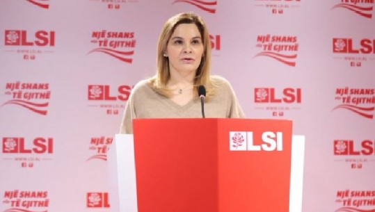 Kryemadhi uron nxënësit edhe si politikane: Më duhet të reflektoj për arsimin në Shqipëri