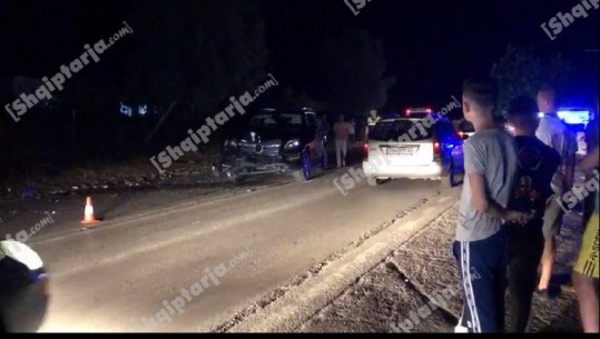 Elbasan/ Makinat bëhen 'copë' në aksident, plagosen 4 persona (VIDEO)