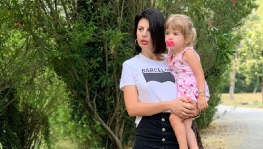 Rudina Dembacaj përlot shoqen e saj: Dua që vajza ime të bëhet si ajo (VIDEO)