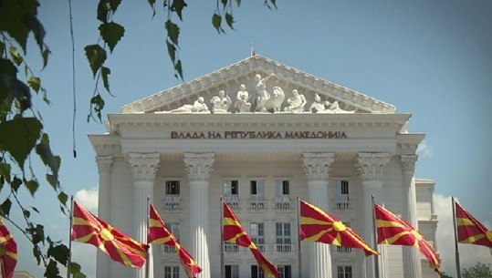 Maqedonia e Veriut 28-vite pavarësi! Meta-Pendarovskit: Forcojmë marrëdhëniet mes popujve tanë