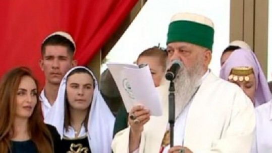 Besimtarët bektashianë  kremtojnë  'Ditën e Ashures'
