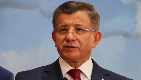 Turqi, ish-kryeministri Davutoglu jep dorëheqjen nga partia në pushtet AKP
