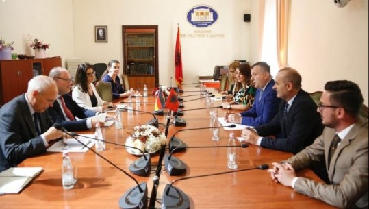'Jemi optimistë për një vendim pozitiv'/ Zyrtari gjerman falenderon qeverinë shqiptare për arritjet
