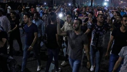 Egjipt, 356 të arrestuar që nga protestat e ditës së premte, mes tyre gazetarë, studentë dhe avokatë
