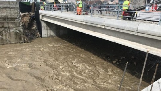 Krujë/ Ura që shpëtoi qytetin nga përmbytja (VIDEO)