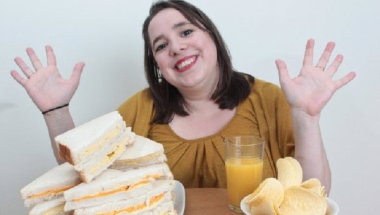 Ka ngrënë vetëm sanduiçe me djathë për tridhjetë vjet: Më kap paniku kur tentoj të ha gjithçka tjetër