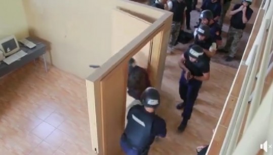 Njësia Speciale shqiptare kundër të “Fortëve” del jashtë kufijve, “shfaqet” në Poloni (VIDEO)