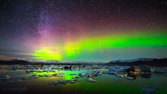 Spektakël dritash nën qiellin e Finlandës (FOTO)