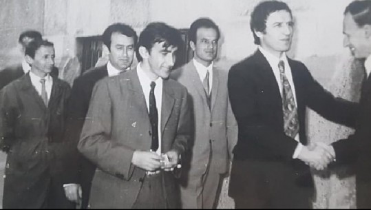 Kujtimet e Bekim Fehmiut: Intelektuali më i shquar i Jugosllavisë më tha 'në Shqipëri jeton shkrimtar i madh, Kadare'