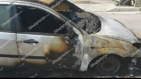  Gjendet e djegur një makinë në Vlorë,dyshohet e qëllimshme (VIDEO)