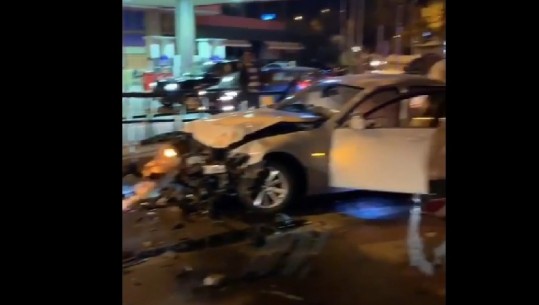 'Fast & Furios' në Tiranë/ Makinat bëhen 'copë', dy të lënduar (VIDEO)