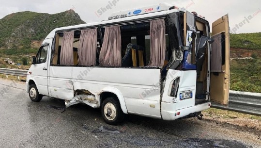 Elbasan/ Trajleri përplas furgonin, një e vdekur dhe dy të plagosura (FOTO)