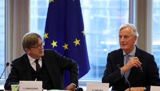 Liderët e Bashkimit Europian, ‘të ftohtë’ me planin e ri të Johnson për Brexit (VIDEO)