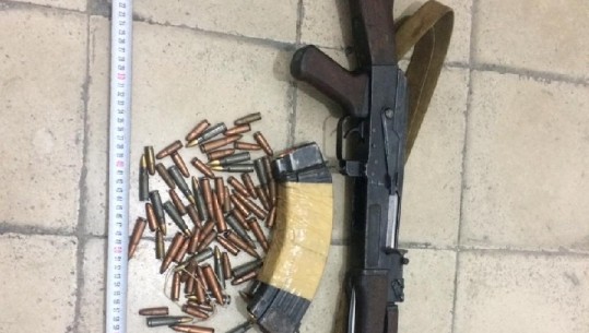 Drogë, armë, municione dhe dylbi nate, arrestohen i riu në Kurbin, nën hetim një tjetër