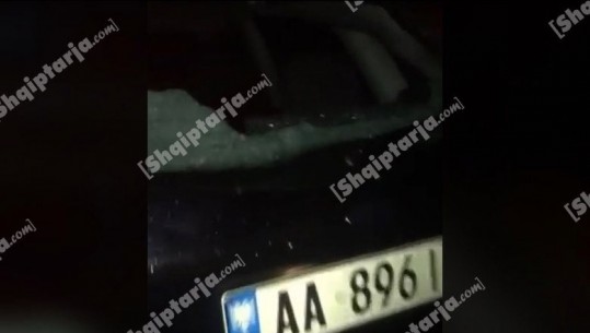 EKSKLUZIVE/ Atentat 27-vjeçarit në automjetin në ecje në Mamurras, plumbat depërtojnë deri në sediljen e pasagjerit (VIDEO)