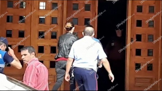 Tender fiktiv/ Lihen në burg dy zyrtarët e Shërbimit Spitalor të Tepelenës, juristja dhe specialistja në arrest shtëpie
