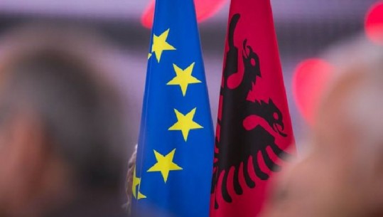 Greqia pro negociatave për Shqipërinë dhe Maqedoninë: Të mos ndahen