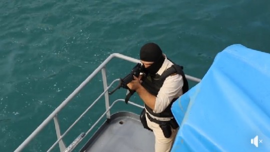 Policia Ushtarake për herë të parë stërvitje me grupin e bordingut të Forcës Detare,  Xhaçka: Gati për operacione në tokë e në det (VIDEO)