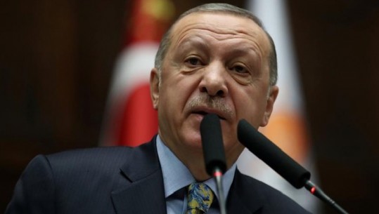 Vazhdojnë luftimet pavarësisht armëpushimit, të paktën 5 civilë të vdekur. Erdogan: Ne nuk do të ikim