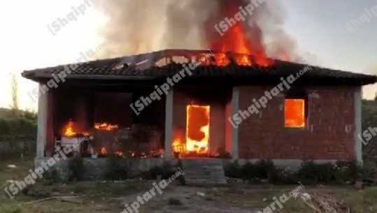 Shkodër-Zjarri u shkrumbon shtëpinë që u ndërtoi kisha, nëna me 5 fëmijët sërish me sytë nga Zoti