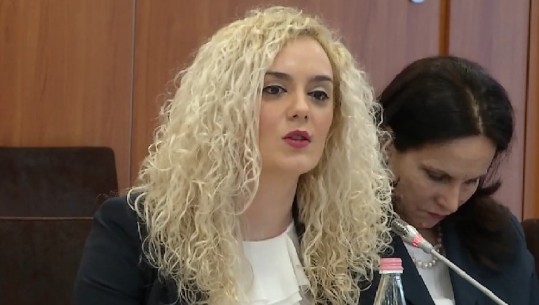 Prapaskenat e dorëheqjes/ Kryegjyqtarja Joana Qeleshi 19 muaj nën hetim nga Vetingu  