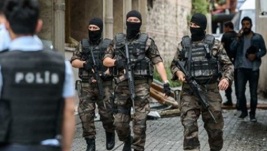 Turqia arreston 20 të dyshuar si militantë të Shtetit Islamik