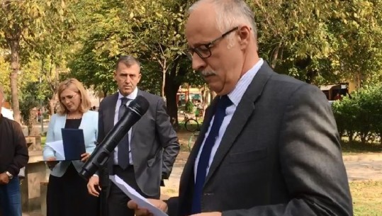 Ambasadori i Hungarisë flet shqip nga Shkodra: Jemi të zhgënjyer për shtyrjen e negociatave për Shqipërinë (VIDEO)
