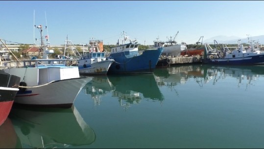 Vlorë- Peshkatarët ankohen për portin e anijeve: Të largohen mjetet e mbytura e të thellohet porti