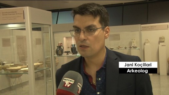 'Tetori i Librit' në Durrës, risjell nga Italia arkeologun Jani Koçillari (VIDEO)